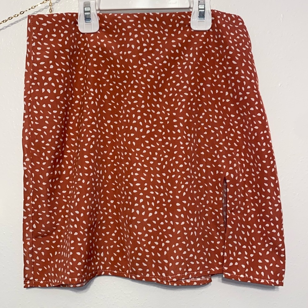 small orange-pink shien skirt